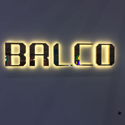 Galwaniczne złote lustro Metalowy podświetlany znak listowy M4 mocowanie śrubowe