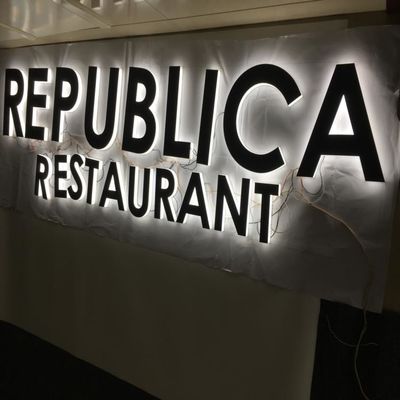 Business Shopfront LED akrylowe litery Signage 30cm