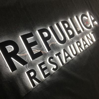 Business Shopfront LED akrylowe litery Signage 30cm