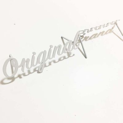 Płaskie cięcie białą farbą Metalowy znak listowy Szczotkowany napis SS304 Channel Letter Signage