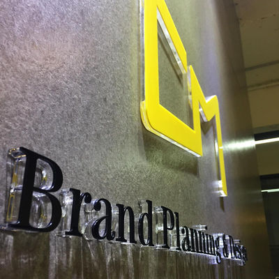 15mm 3d kryształowy akrylowy znak listowy nadrukowane logo UV nietoksyczne