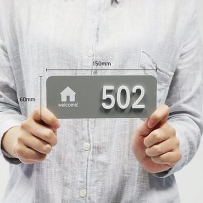 Inspirujące białe akrylowe litery alfabetu Reklamy sfabrykowane litery akrylowe