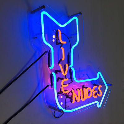 Live Nudes Akrylowy neon Reklama zewnętrzna 60x45cm Uchwyt ścienny