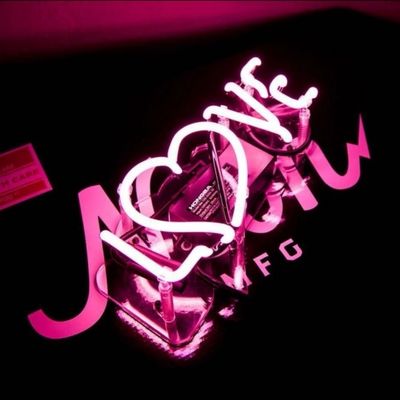 Wedding Love Niestandardowa tablica neonowa do sypialni OEM ODM