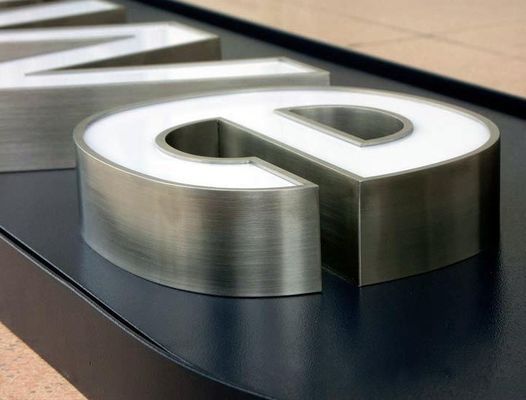 Sfabrykowany metalowy znak listowy 3D Led Light Box Sign